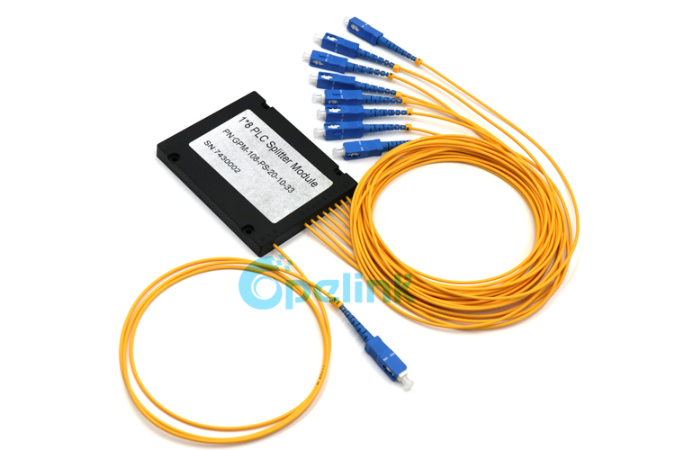 This is a 1x8 optical splitter product sold by opelink, which is packaged with ABS box and equipped with SC / UPC SM pigtail