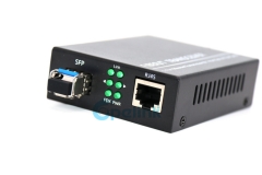 Optical Media Converter with SFP Slot